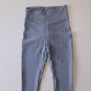 High waisted leggings